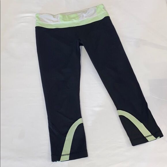 Lululemon Run Inspire Crop II Black Mint White 6 - Picture 1 of 10